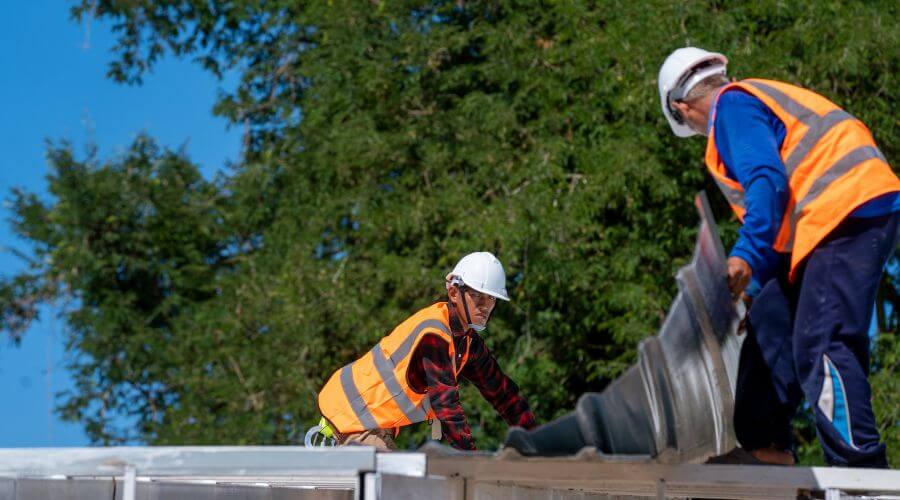 Professional new roof installation services in Dewitt, MI